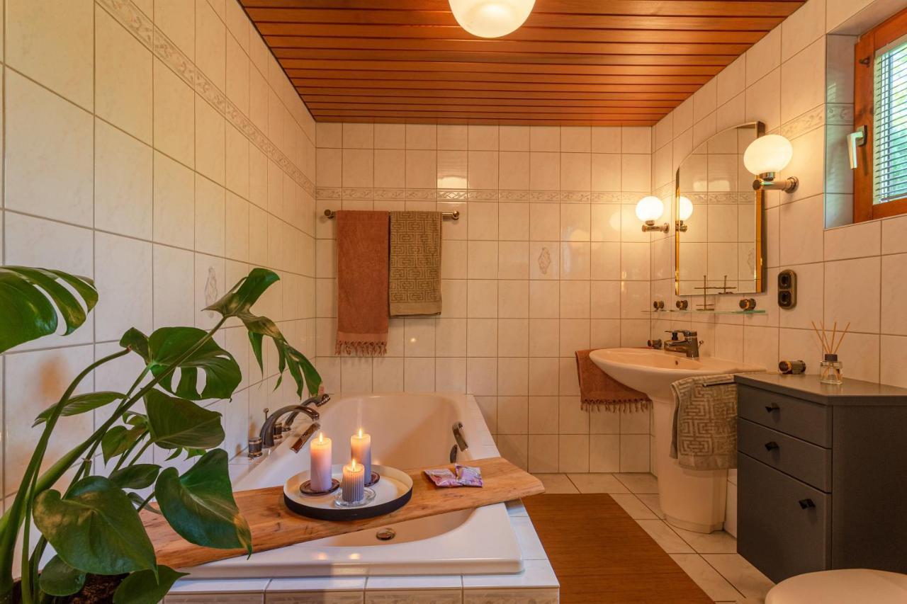Blockhaus Eifelsteig W/ Kamin Garten & Feuerstelle Berndorf  Esterno foto