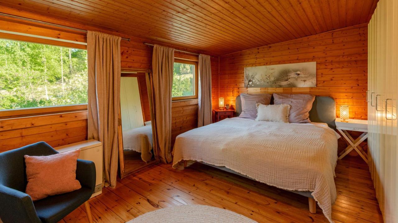 Blockhaus Eifelsteig W/ Kamin Garten & Feuerstelle Berndorf  Esterno foto